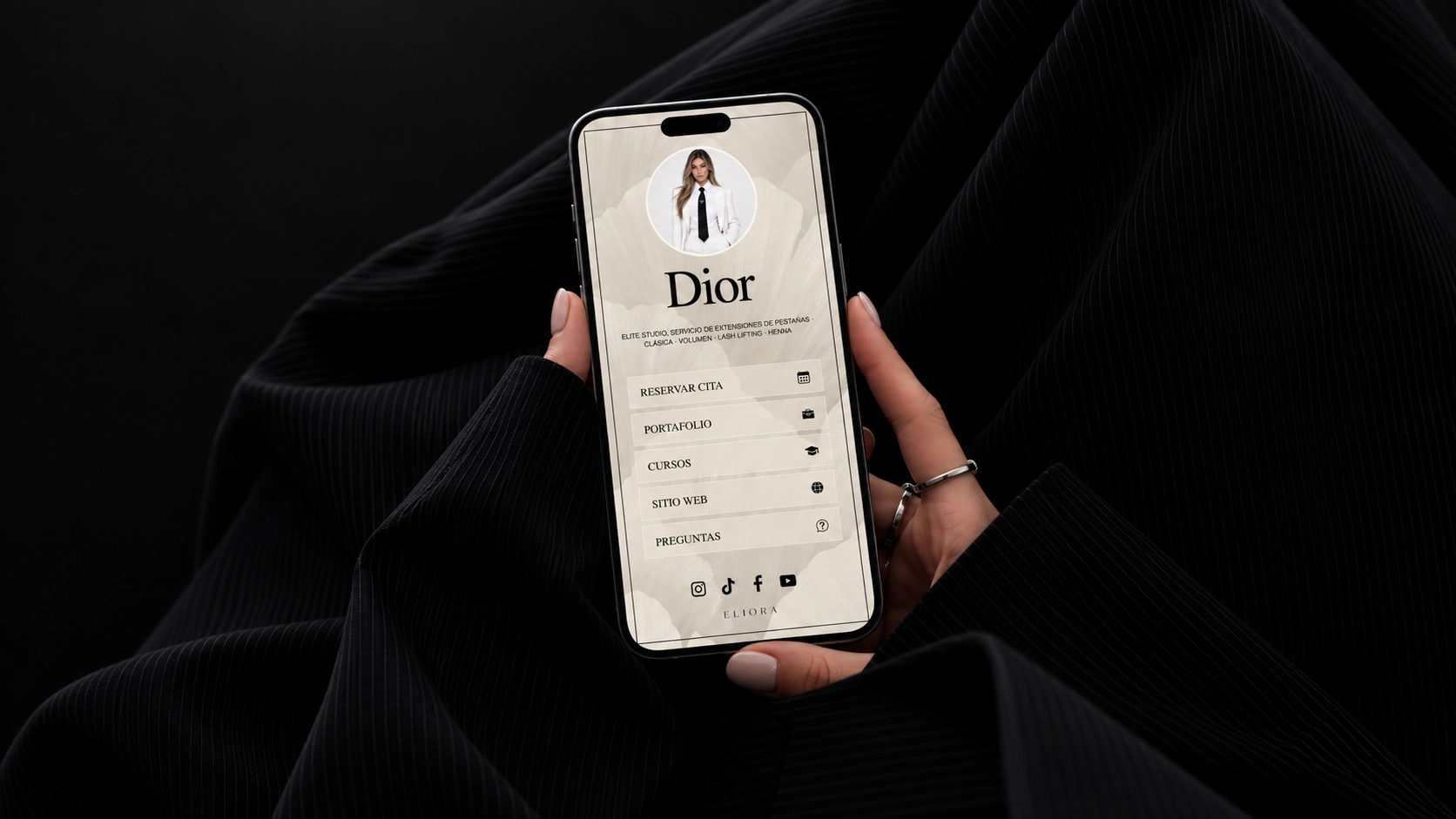 Modelo Eliora Dior